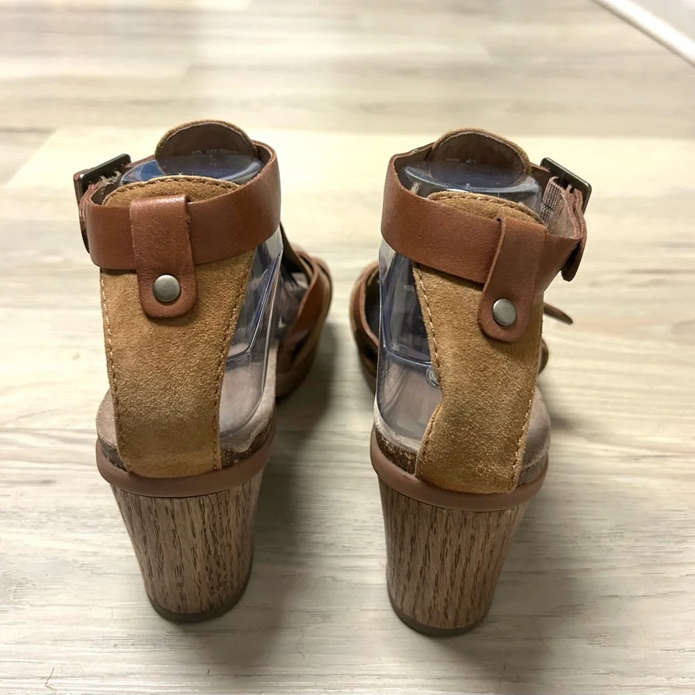 Dansko Sandals Dominique Tan Brown Women 40 US 9.5-10 Block Heel Leather Suede - Picture 6 of 13